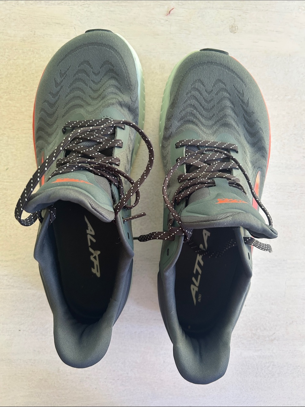 Altra Men's Torin 7, Gray Running Shoe, Size 9.5 - Picture 2 of 9